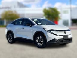 Nissan LEAF SV+ FWD 2026 — side view