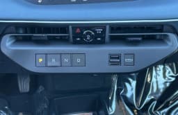 Nissan LEAF SV+ FWD 2026 — side view