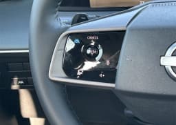 Nissan LEAF SV+ FWD 2026 — side view
