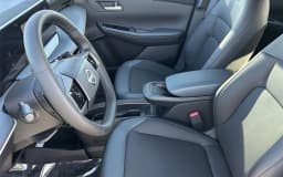 Nissan LEAF SV+ FWD 2026 — side view