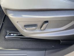 Nissan LEAF SV+ FWD 2026 — side view