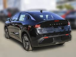 Nissan LEAF SV+ FWD 2026 — side view