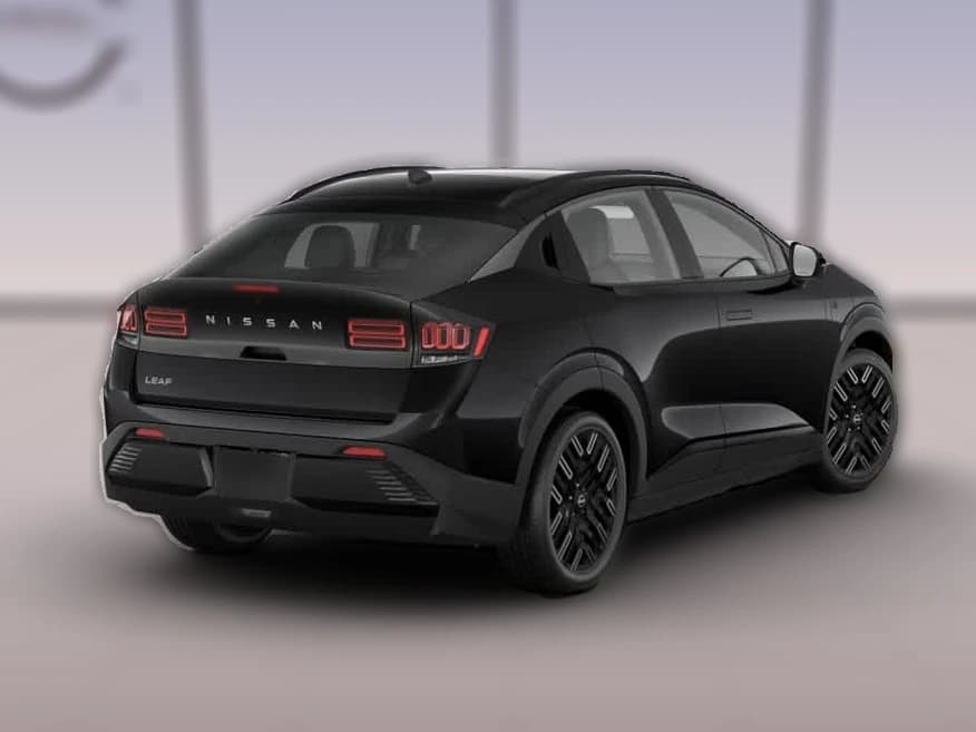 Nissan LEAF PLATINUM+ FWD 2026 — side view