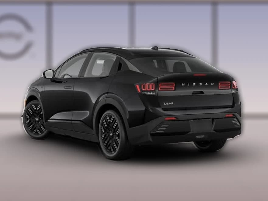 Nissan LEAF PLATINUM+ FWD 2026 — side view
