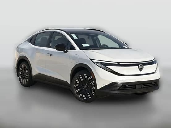 Nissan LEAF PLATINUM+ FWD 2026 — side view