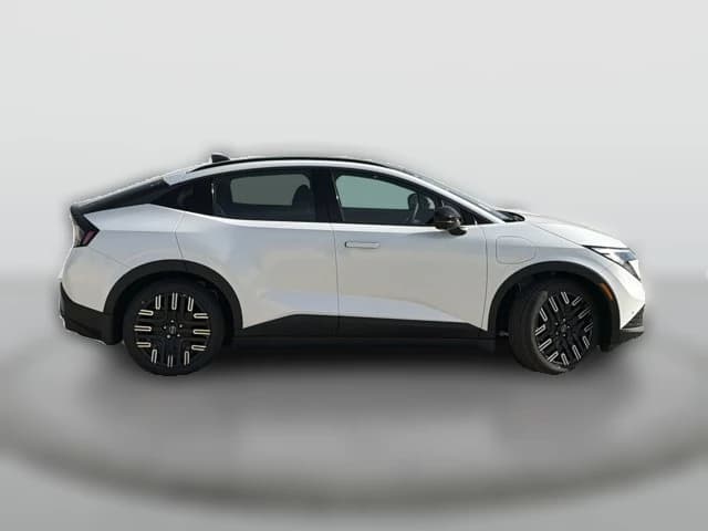 Nissan LEAF PLATINUM+ FWD 2026 — side view
