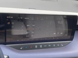 Nissan LEAF PLATINUM+ FWD 2026 — side view