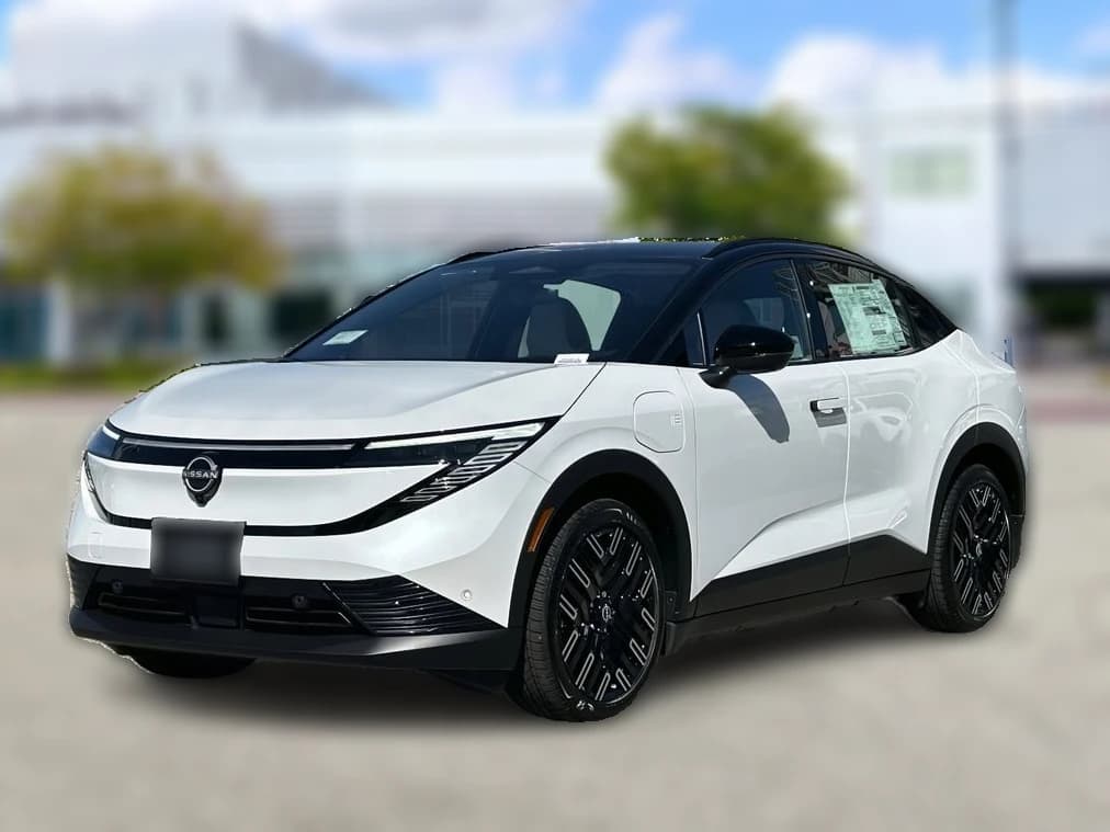 Nissan LEAF PLATINUM+ FWD 2026 — side view