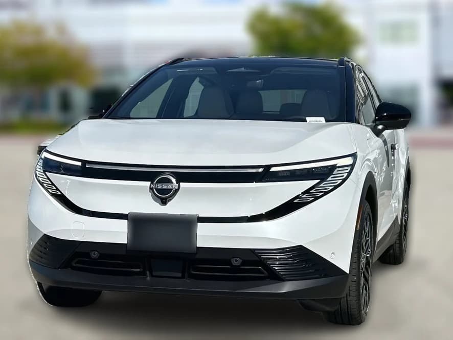 Nissan LEAF PLATINUM+ FWD 2026 — side view