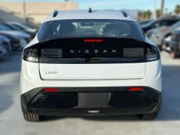 Nissan LEAF PLATINUM+ FWD 2026 — side view