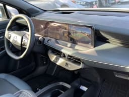 Nissan LEAF PLATINUM+ FWD 2026 — side view