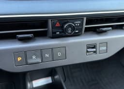 Nissan LEAF PLATINUM+ FWD 2026 — side view