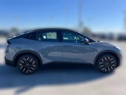 Nissan LEAF PLATINUM+ FWD 2026 — side view