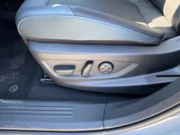 Nissan LEAF PLATINUM+ FWD 2026 — side view
