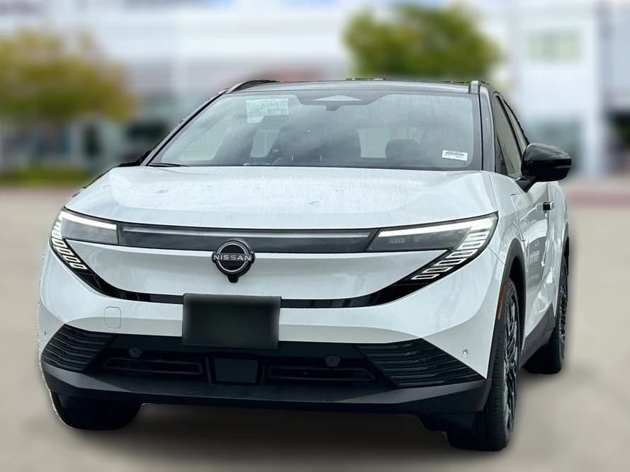 Nissan LEAF PLATINUM+ FWD 2026 — side view