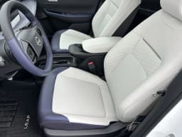 Nissan LEAF PLATINUM+ FWD 2026 — side view