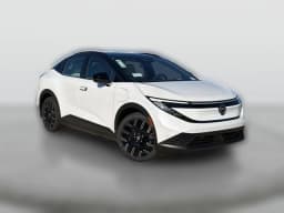 Nissan LEAF PLATINUM+ FWD 2026 — side view