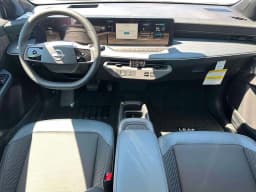 Nissan LEAF PLATINUM+ FWD 2026 — side view
