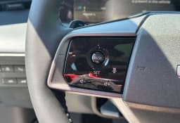 Nissan LEAF PLATINUM+ FWD 2026 — side view