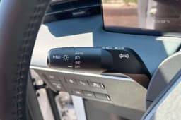 Nissan LEAF PLATINUM+ FWD 2026 — side view