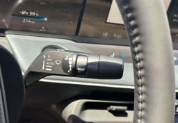Nissan LEAF PLATINUM+ FWD 2026 — side view