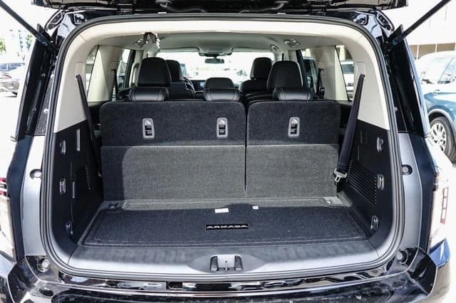 Nissan Armada SV 4x4 2026 — side view