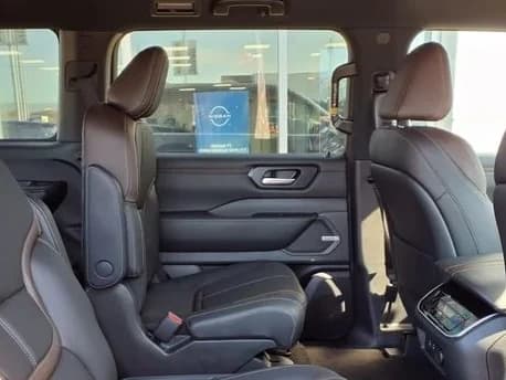 Nissan Armada SL 4x2 2026 — side view
