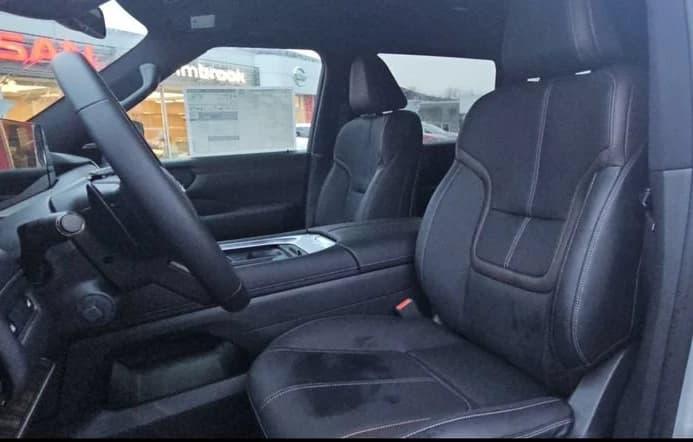 Nissan Armada SL 4x4 2026 — side view