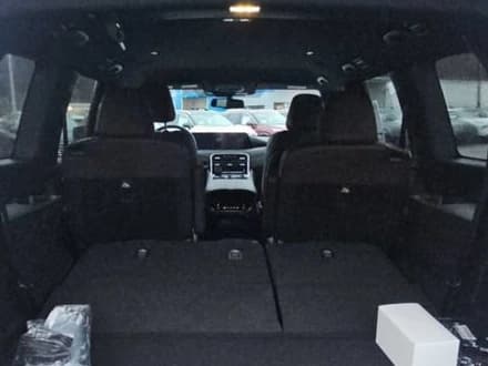 Nissan Armada SL 4x4 2026 — side view