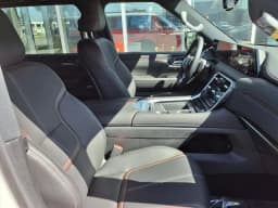 Nissan Armada SL 4x4 2026 — side view