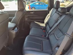 Nissan Armada SL 4x4 2026 — side view