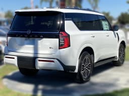 Nissan Armada SL 4x4 2026 — side view
