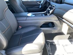 Nissan Armada SL 4x4 2026 — side view