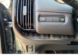 Nissan Armada PRO-4X 4x4 2026 — side view