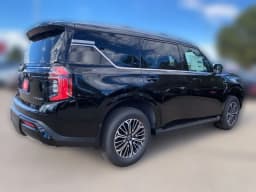 Nissan Armada Platinum 4x4 2027 — side view