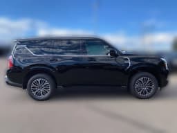 Nissan Armada Platinum 4x4 2027 — side view