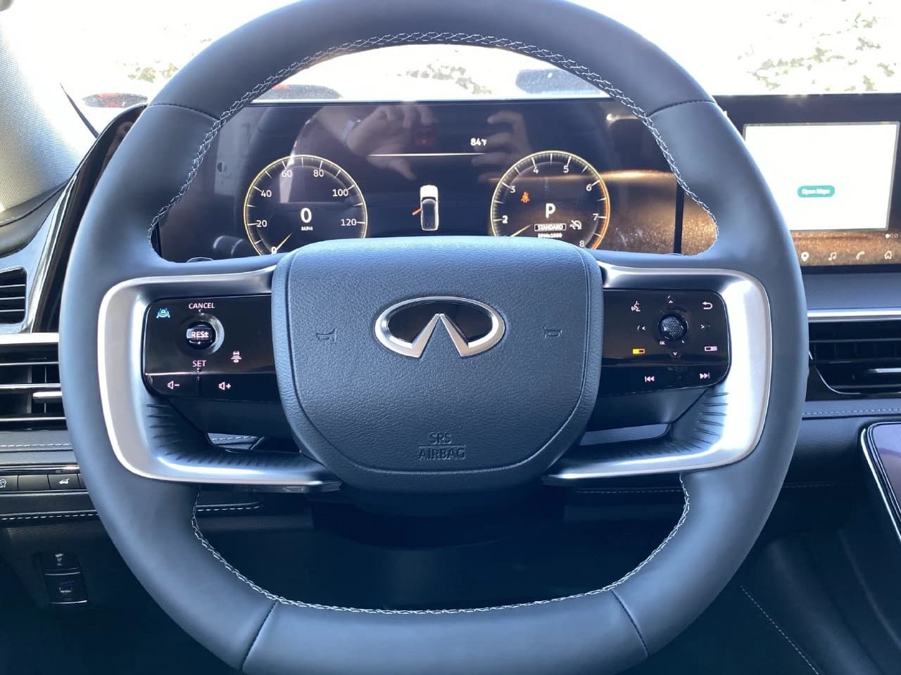 INFINITI QX80 PURE AWD 2027 — side view