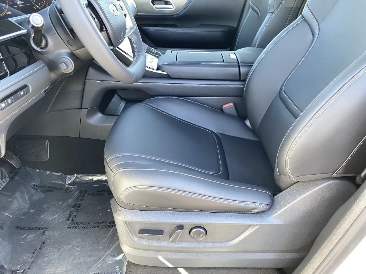 INFINITI QX80 PURE AWD 2027 — side view