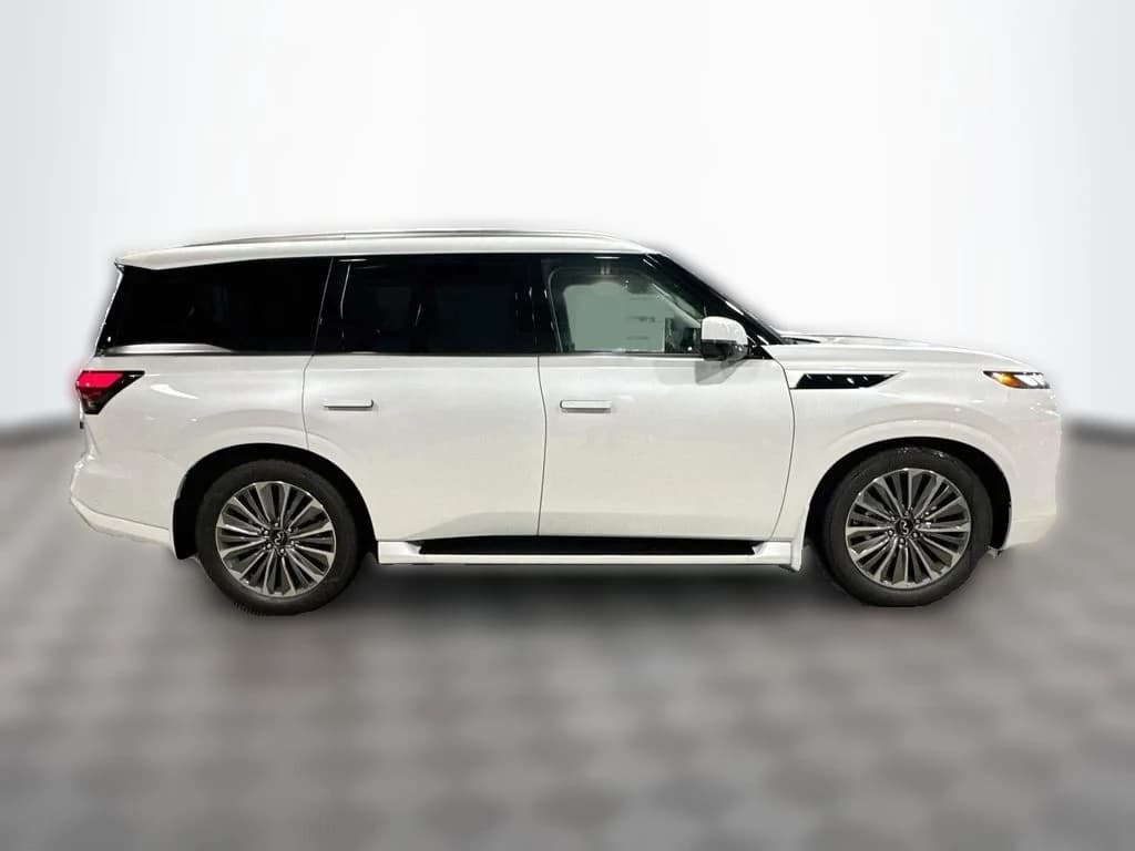 INFINITI QX80 LUXE AWD 2027 — side view