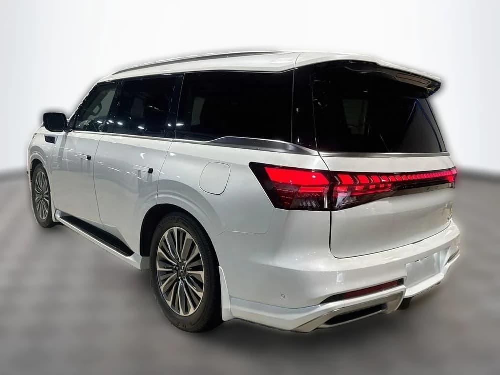 INFINITI QX80 LUXE AWD 2027 — side view