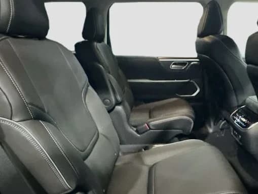 INFINITI QX80 LUXE AWD 2027 — side view