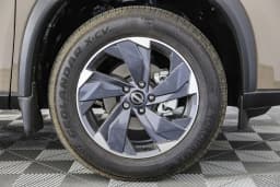 Nissan Rogue SV AWD 2025 — side view