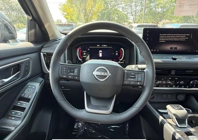 Nissan Rogue Platinum AWD 2026 — side view