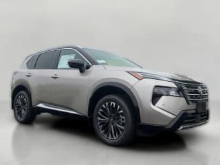 Nissan Rogue Platinum AWD