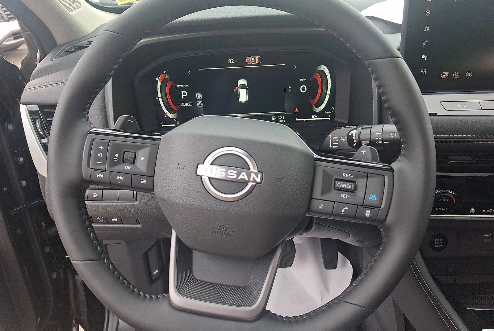 Nissan Rogue Platinum AWD 2026 — side view