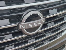 Nissan Rogue Platinum AWD 2026 — side view