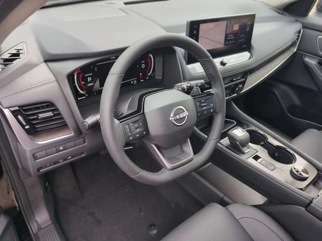 Nissan Rogue Platinum AWD 2026 — side view