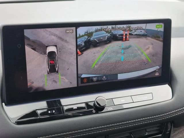 Nissan Rogue Platinum AWD 2026 — side view