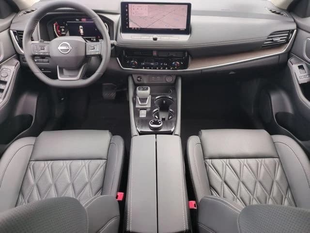 Nissan Rogue Platinum AWD 2026 — side view