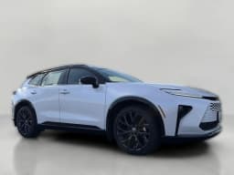 Toyota Crown Signia Limited AWD (Natl) 2026 — side view